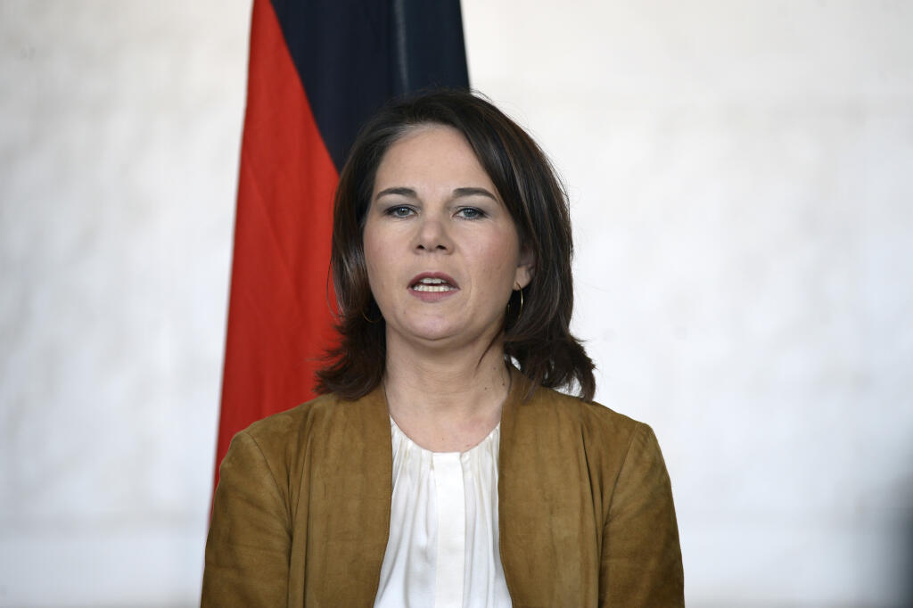 WA 56 Addis Abeba - Nemecká ministerka zahraničných vecí Annalena Baerbocková reční počas stretnutia v sídle africkej únie v Addis Abebe v piatok 13. januára 2023. FOTO TASR/AP 
 
German Foreign Minister Annalena Baerbock speaks at the African Union Headquarters in Addis Ababa, Friday, Jan. 13, 2023. (AP Photo)