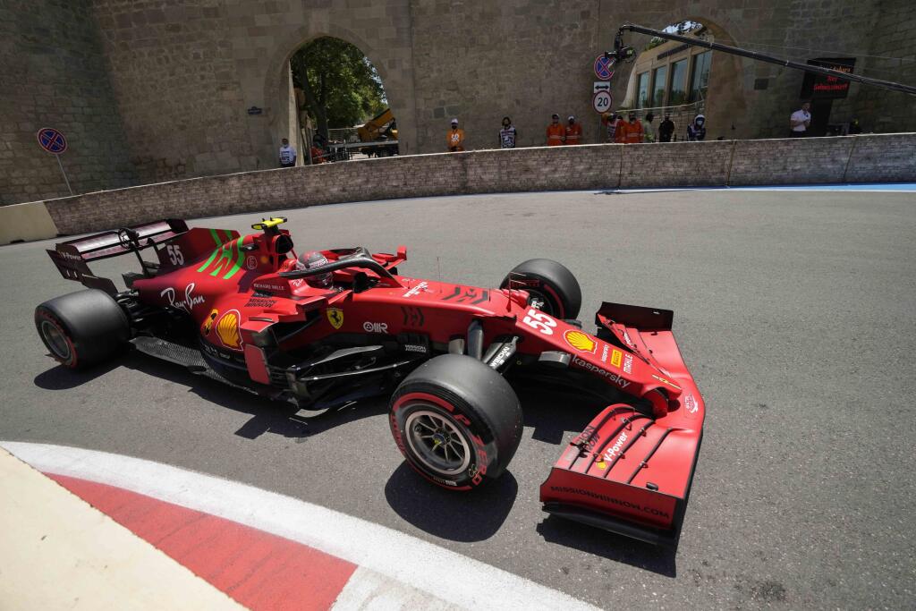 Carlos Sainz prežíva premiérovú sezónu vo Ferrari.