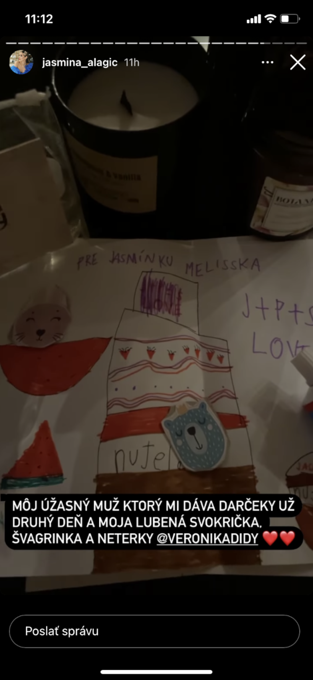 Jasmina dostala od svojich neterí krásne venovanie...