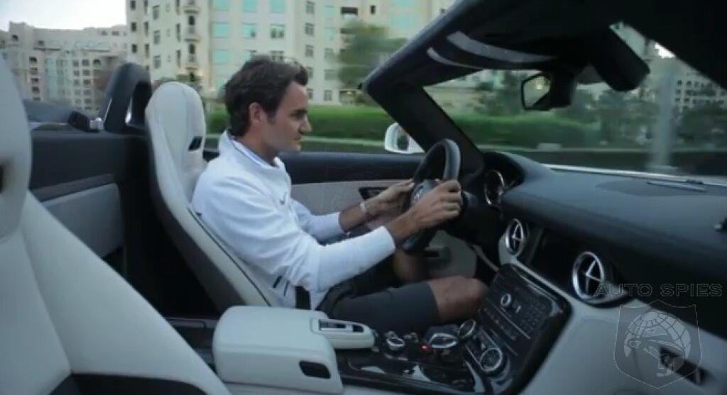 Mercedes Benz SLS AMG – Federer je už niekoľko rokov tvárou automobilovej značky Mercedes. Aj doma v garáži má niekoľko kúskov. Za 400-tisíc eur napríklad Mercedes Benz SLS AMG.