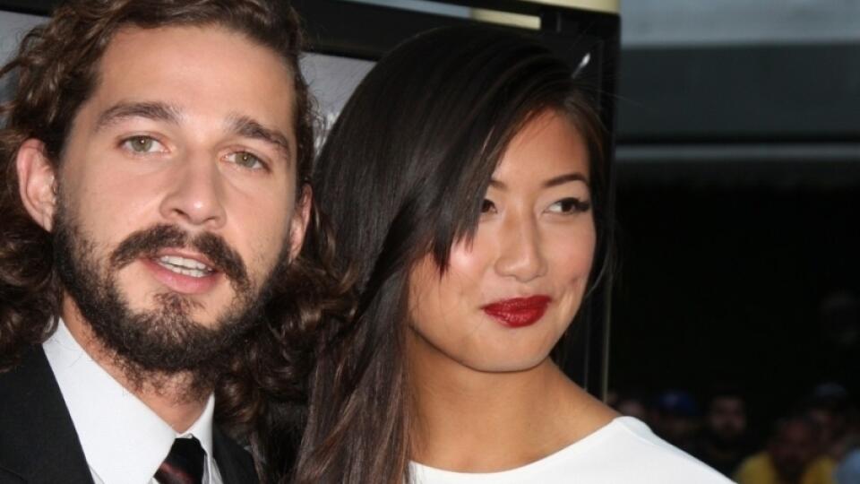 Shia LaBeouf s priateľkou Karolyn Pho.