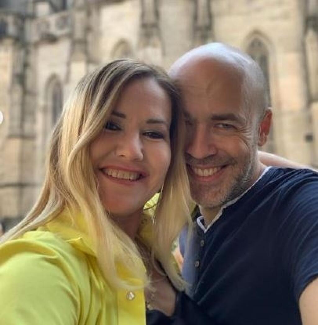 Zuzka po boku manžela doslova žiari.