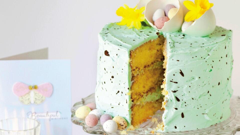 Veľkonočná torta s bielou čokoládou