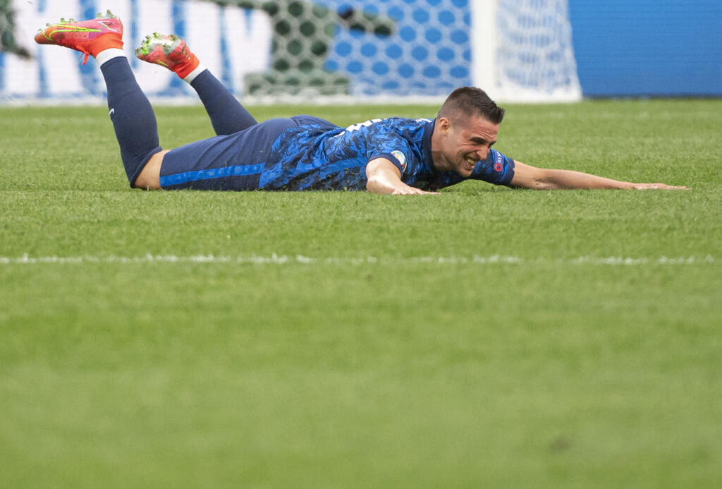 Na snímke Róbert Mak (Slovensko) oslavuje svoj úvodný gól v zápase E-skupiny na majstrovstvách Európy vo futbale Poľsko - Slovensko 14. júna 2021 v ruskom Petrohrade. FOTO TASR - Martin Baumann