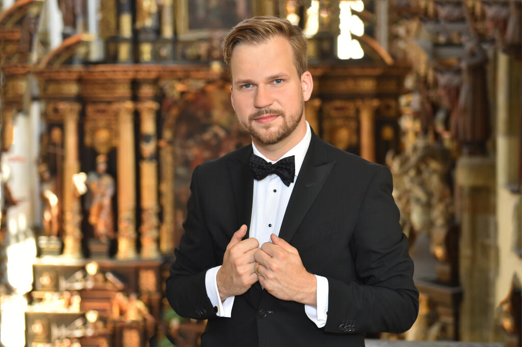 Fanúšikov si Martin Chodúr získava nádherným hlasom.