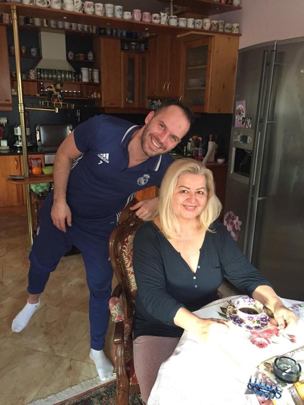 Dušan sa s mamou Alexandrou stretával tak často, ako sa len dalo.