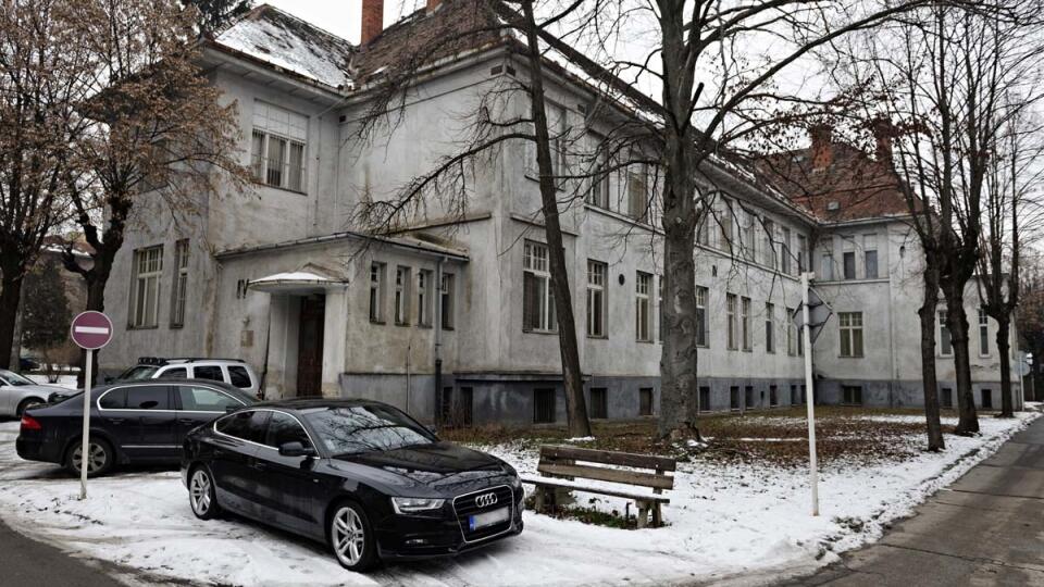 Klinika plastickej, rekonštrukčnej a estetickej chirugie UNLP Košice