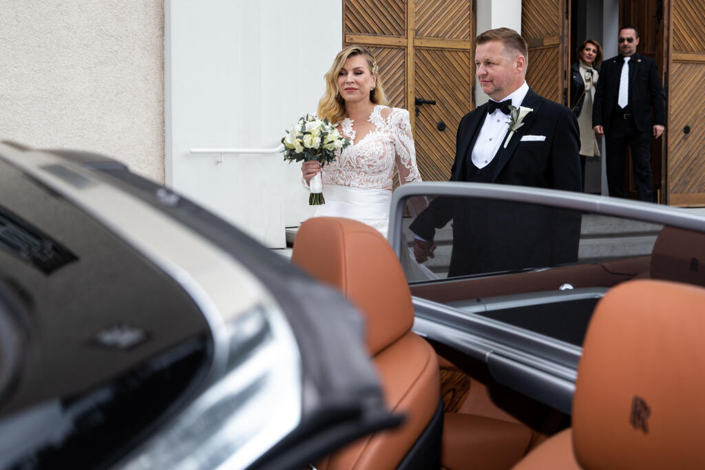 Svadba Gabriely Drobovej a Karola Rumana v Bratislave. Na snímke Gabriela Drobová a Karol Ruman.