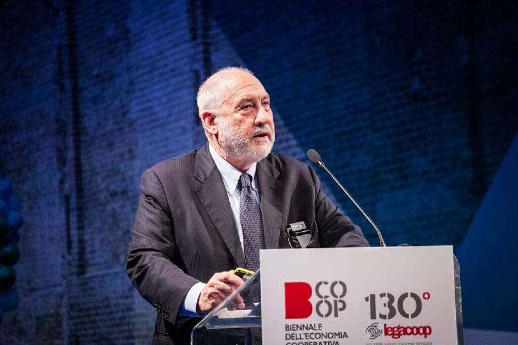 Stiglitz rečnil na konferencii v Taliansku.