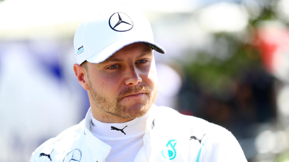 Fínsky jazdec Valtteri Bottas bude aj v budúcej sezóne seriálu formuly 1 pôsobiť v Mercedese. Nemecká stajňa si uplatnila opciu a predĺžila s 29-ročným pretekárom zmluvu.