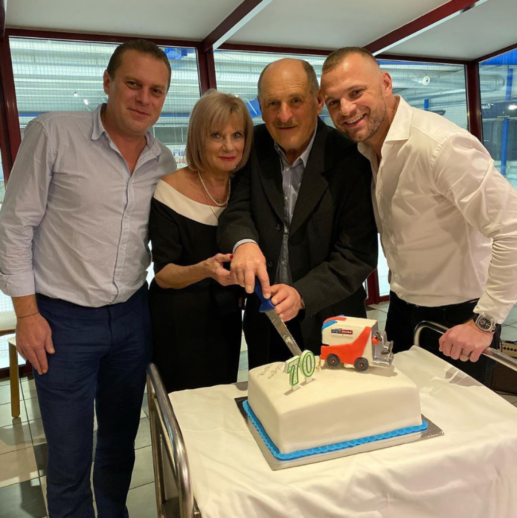 Rodičia Mariána Gáboríka Pavel a Silvia sa tešia z vnučky nášho hokejistu.