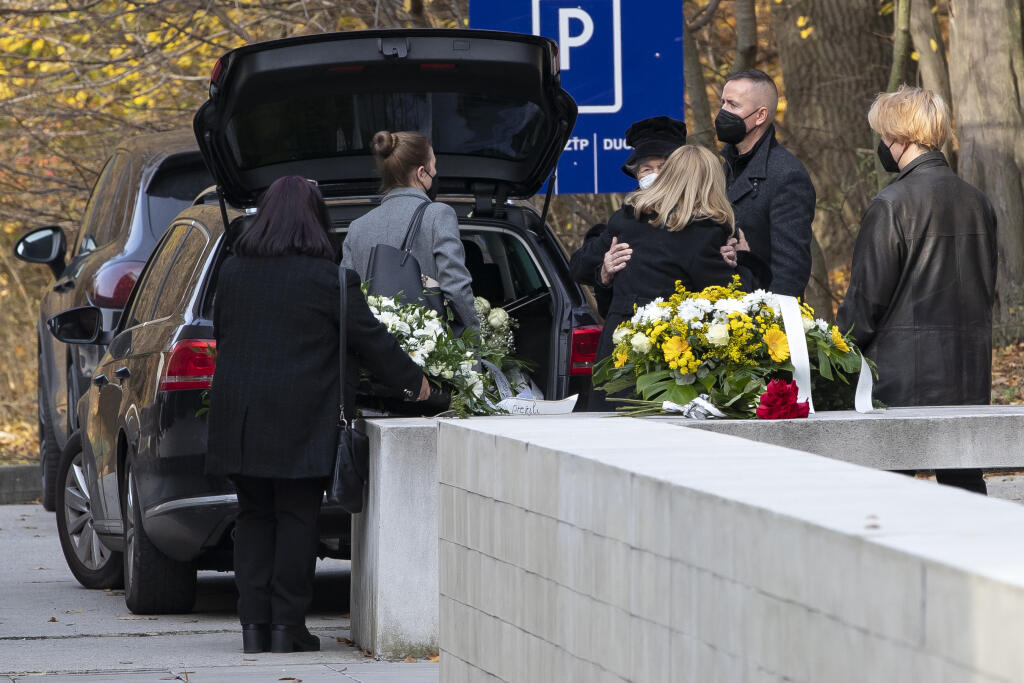 Posledná rozlúčka s bývalým hokejistom a funkcionárom Dušanom Pašekom mladším v priestoroch bratislavského krematótia.