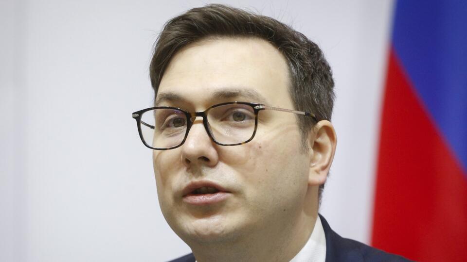 Lipavský uviedol, že na takýto materiál "reexportná doložka neexistuje" a zo strany Ruska ide o vecný nezmysel.
