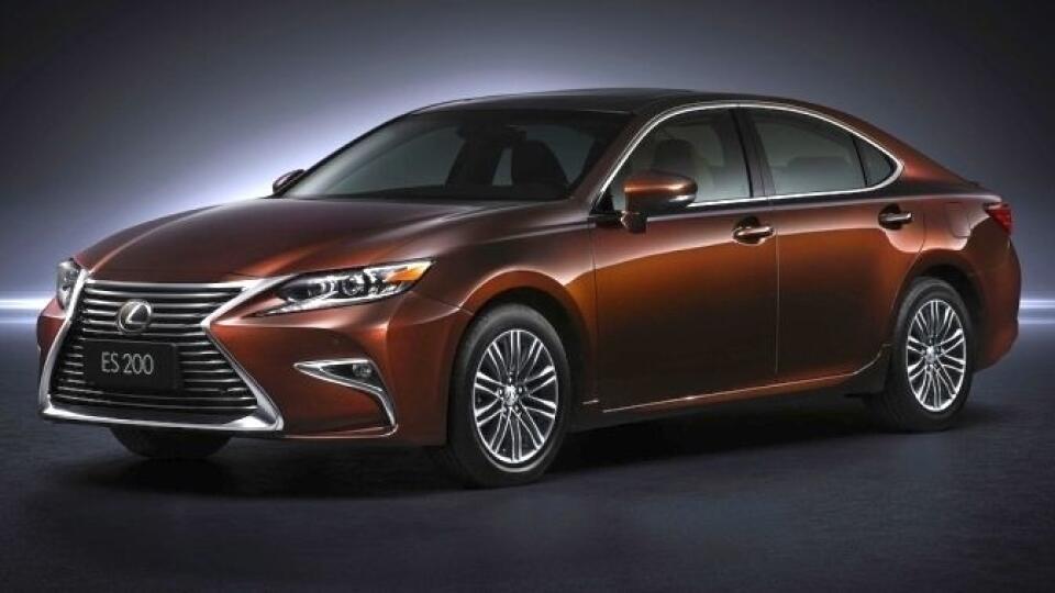 Lexus ES