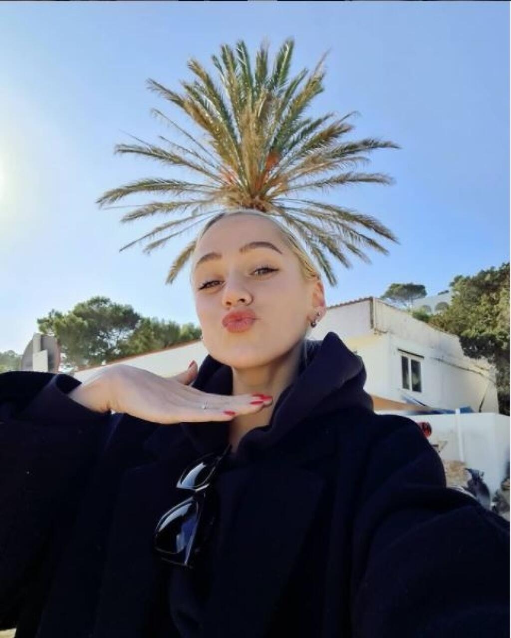 Emma Drobná na Ibize.