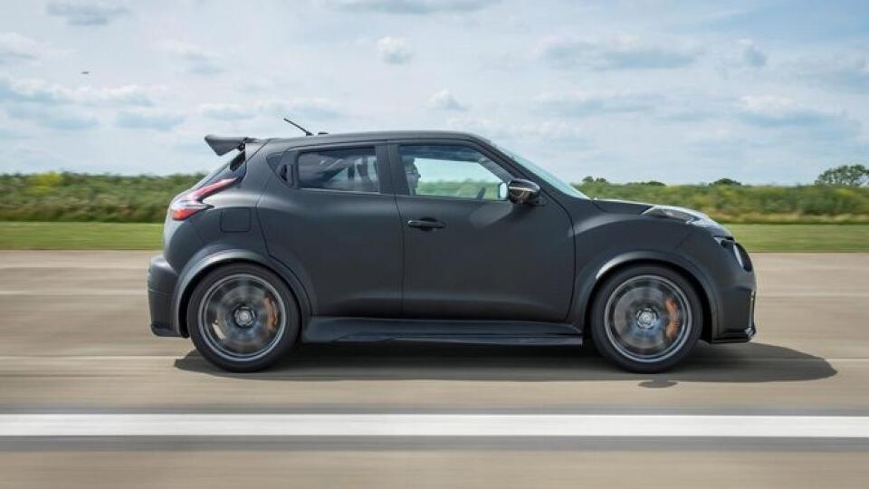 Nissan Juke-R 2.0