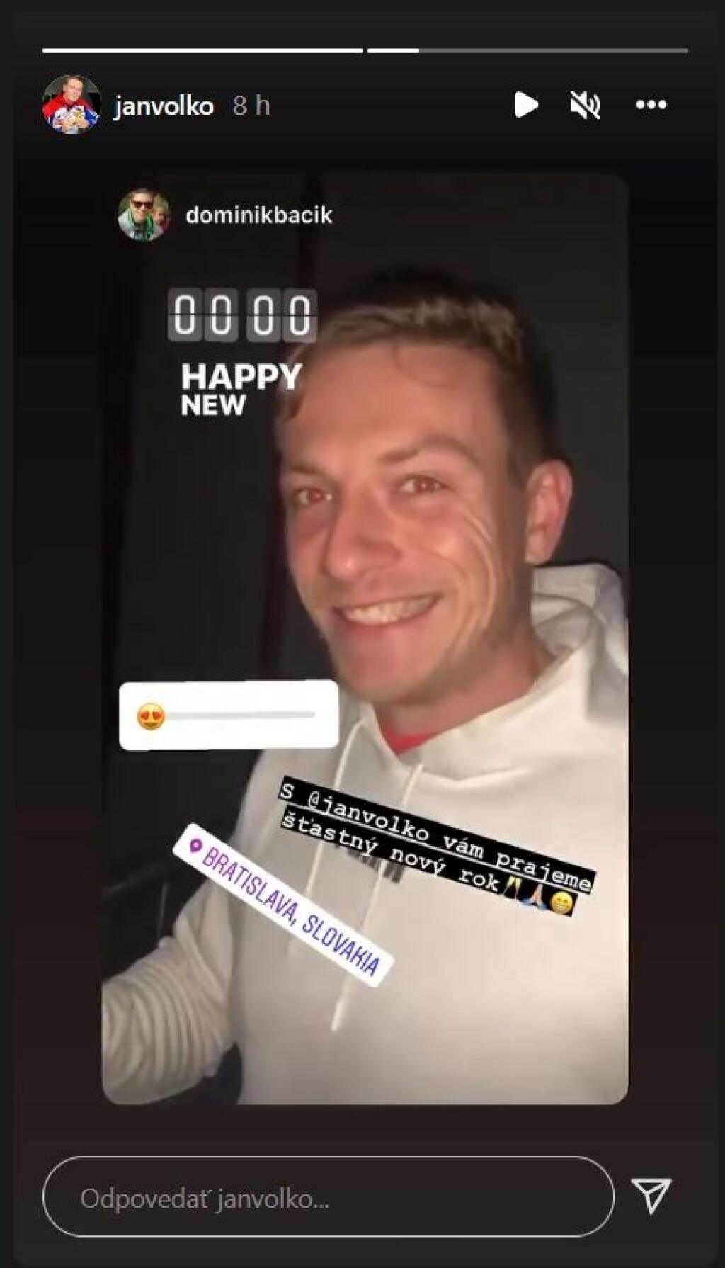 Ján Volko mal po polnoci dobrú náladu.