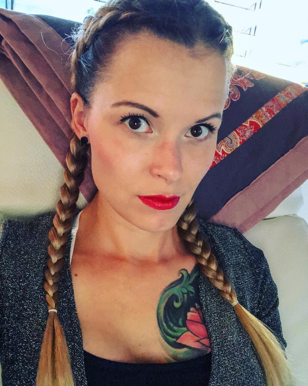 Linda Odehová si aj po kauze žila svoj život. Takto provokovala na Instagrame.