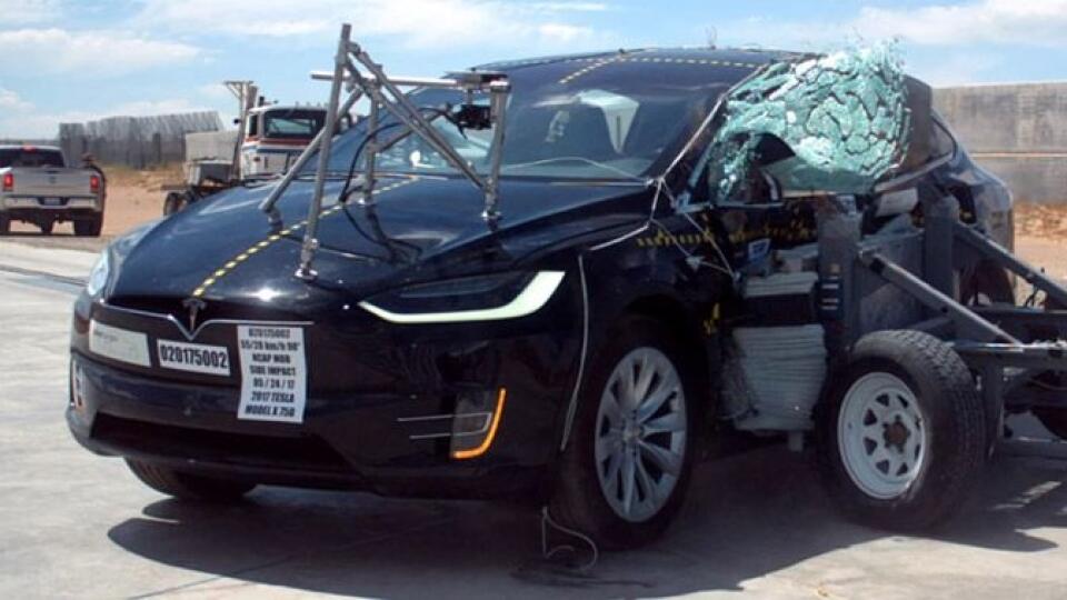 Tesla Model X