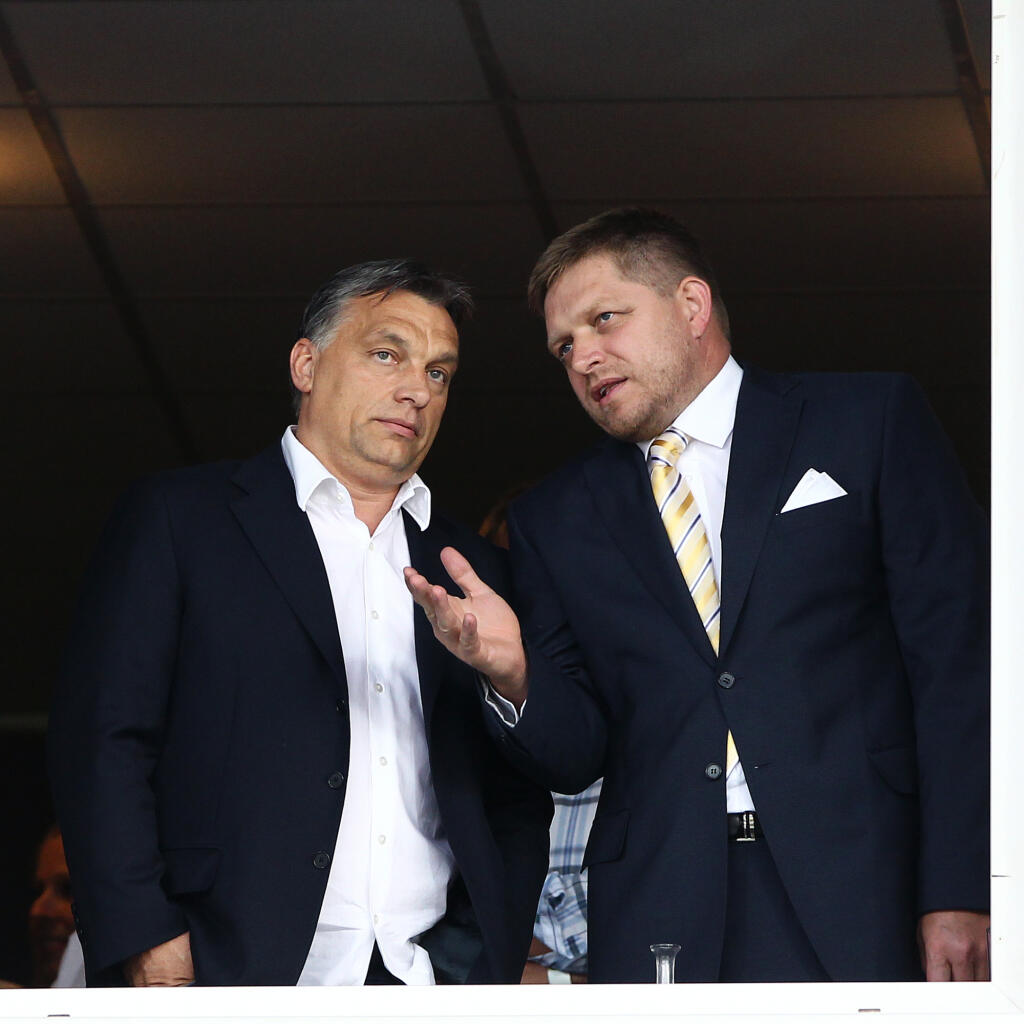 Zápas predkola Európskej ligy medzi Slovanom Bratislava a Videotonom sledoval bývalý premiér Slovenska Robert Fico po boku Viktora Orbána.