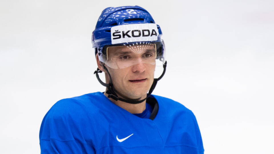Na snímke Andrej Sekera počas tréningu slovenskej hokejovej reprezentácie deň pred zápasom A skupiny majstrovstiev sveta v ľadovom hokeji 2019.