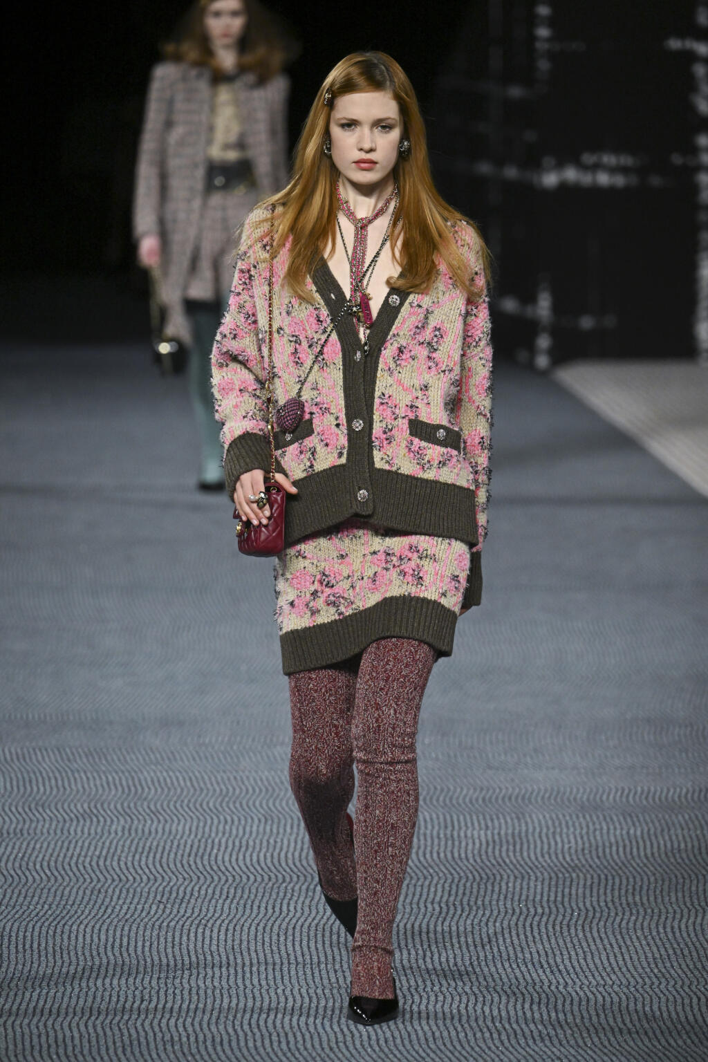 Chanel: Kardigán ako po babičke bude hitom sezóny.