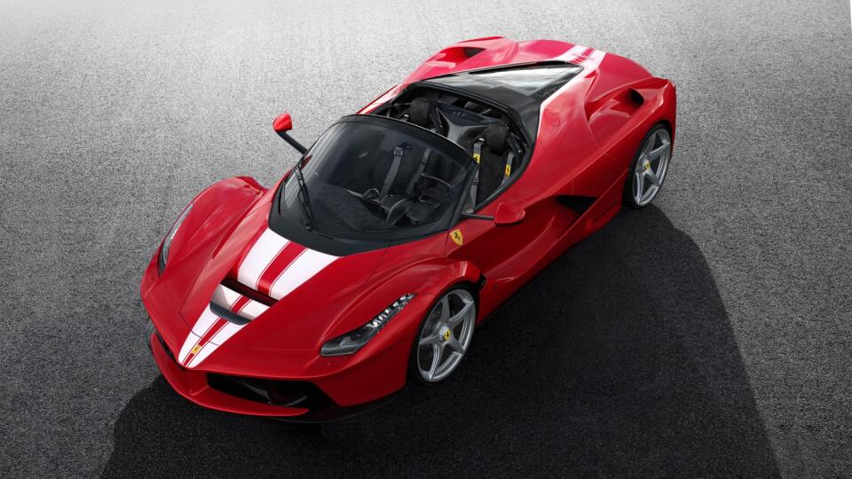 Mimochodom, ide o posledné vyrobené Ferrari LaFerrari Aperta.