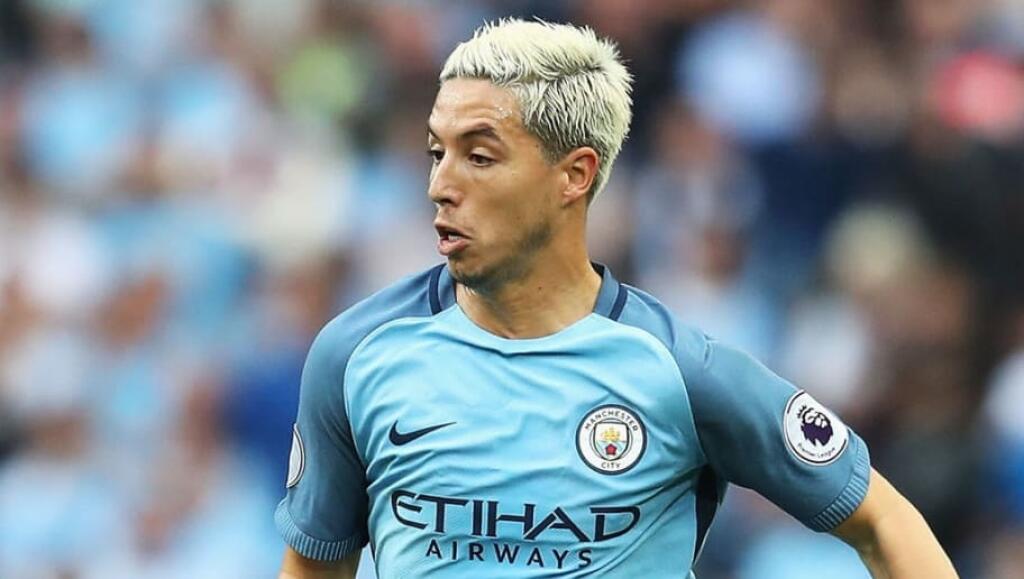 Samir Nasri obliekal dres Manchestru City.