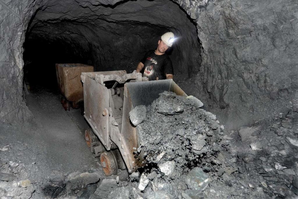 Ťažba polymetalickej rudy v bani Rozália, Hodruša Hámre