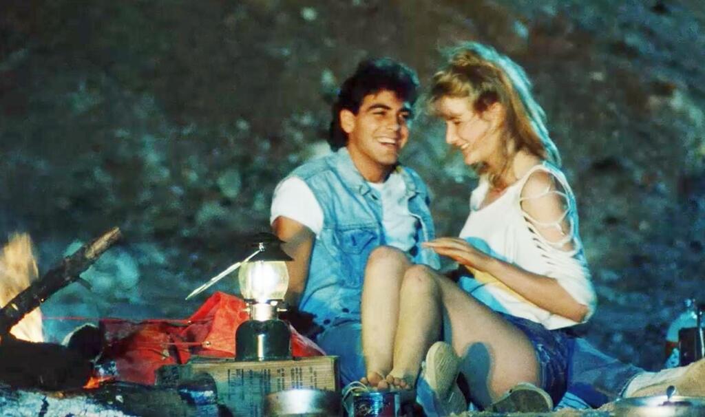 George Clooney: Grizzly II: The Concert (1983): Diváci si ho obľúbili v seriálovej Pohotovosti a preslávil sa v Dannyho parťákoch, debutoval však roky predtým v horore o obrovskom ľudožravom medveďovi, ktorý ho zmrzačil počas radovánok s milenkou. Film sa nikdy nedostal do oficiálnej distribúcie. Clooneyho kino-debut prišiel v roku 1987 a opäť bol hororový, s titulom Návrat do hrôzy.