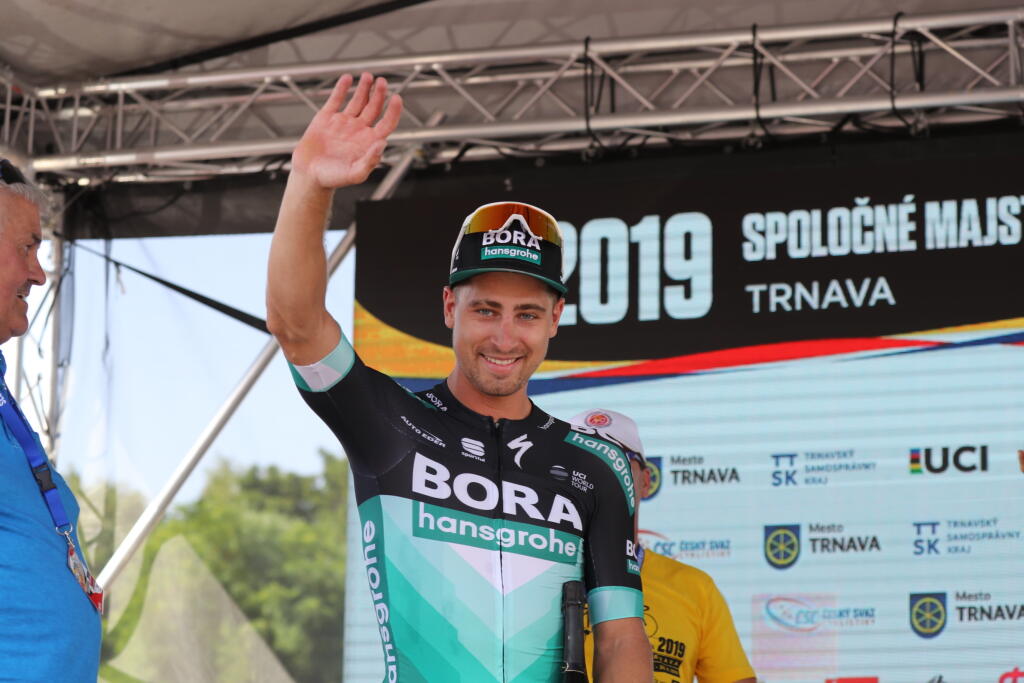 Ešte predtým, ako vyhlásili víťazov, dostal priestor na pódiu Peter Sagan.