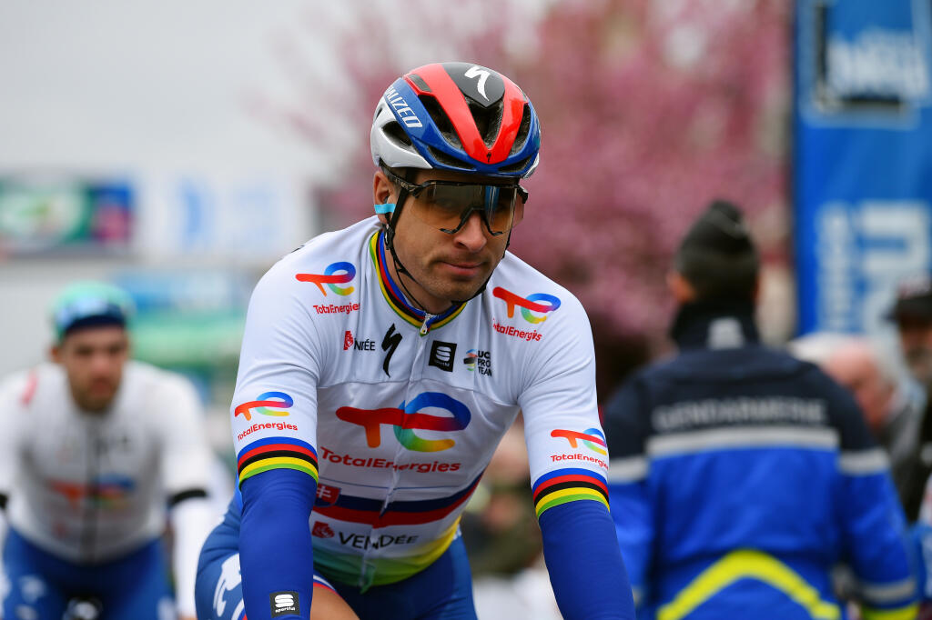 Peter Sagan zažíva zlý vstup do sezóny, za ktorý môžu jeho zdravotné problémy. Nikto však nevie, čo Slováka trápi.