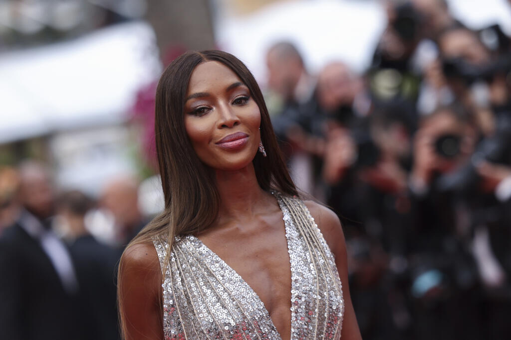 Super modelka v spolupráci so značkou Hugo Boss hostila hviezdnych hostí vo francúzskom meste, kde práve prebieha 76. ročník filmového festivalu, a vyzerala – ako inak – senzačne.