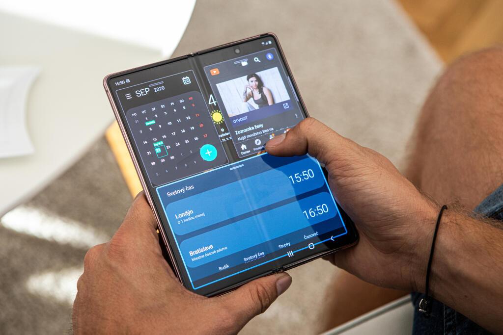 Mobilný telefón Samsung Galaxy Z Fold2