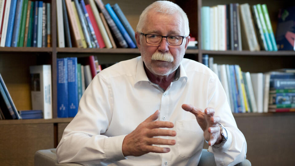 prof. RNDr. Pavol Šajgalík, DrSc., predseda SAV