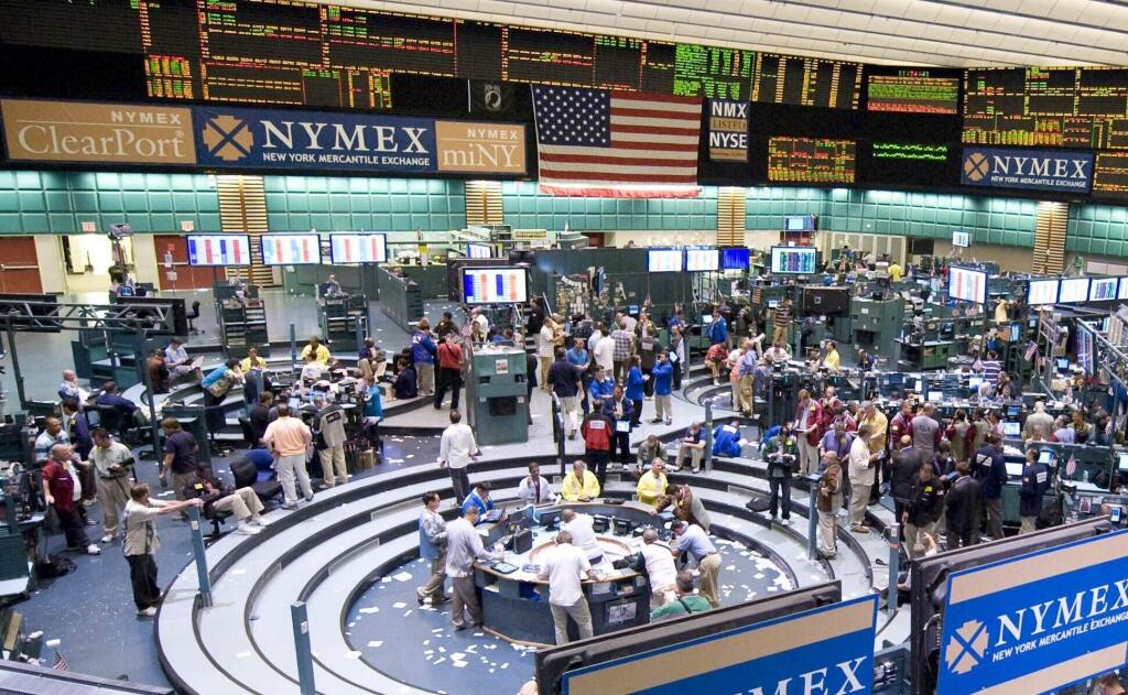 najväèšia komoditná burza NYMEX newyorskí makléri ropa cena nárast maximum cenový rekord svetové komoditné burzy trh predaj palivá energie dodávky financie termínované obchody ceny 