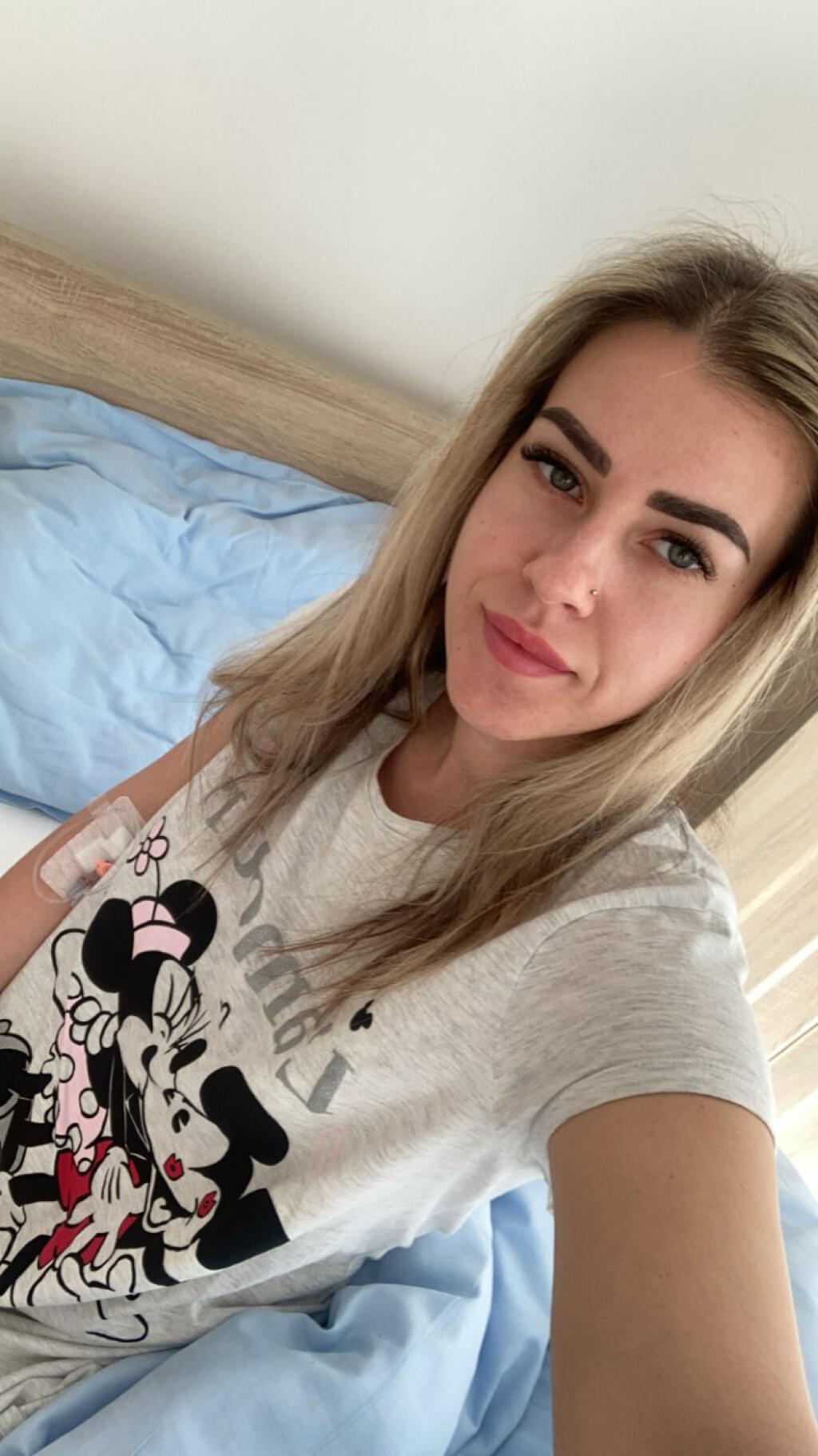 Obe ženy by mali za liečbou vycestovať do Ruska 12. septembra. To, ako transplantácia zaberie, závisí od každého pacienta individuálne. Ovplyvňuje ju telesné aj duševné zdravie, vek, dĺžka trvania ochorenia, ale aj stupeň postihnutia.