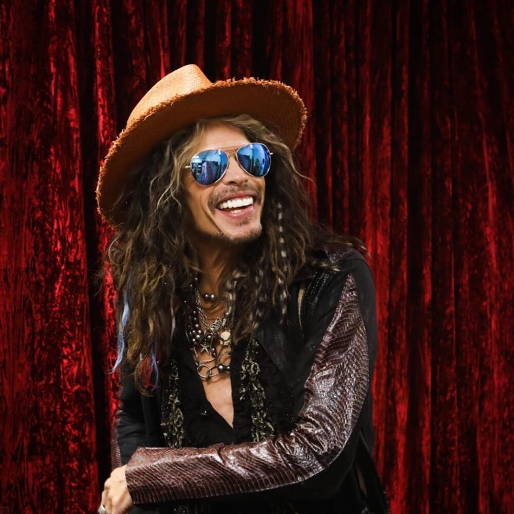 Dvornou fotografkou kapely Aerosmith je krásna Slovenka Katka Benzová.