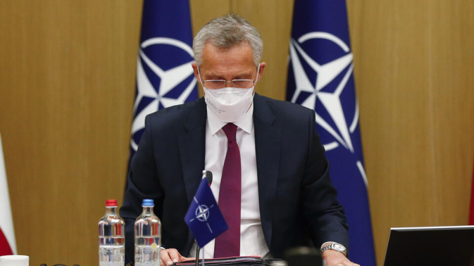 JB 31 Brusel - Generálny tajomník NATO Jens Stoltenberg počas videokonferencie Severoatlantickej rady (NAC) na úrovni ministrov zahraničných vecí a obrany v Bruseli 1. júna 2021. FOTO TASR/AP
NATO Secretary General Jens Stoltenberg chairs on on-line meeting of NATO Foreign Ministers at NATO headquarters in Brussels, Tuesday, June 1, 2021. (Johanna Geron, Pool via AP)