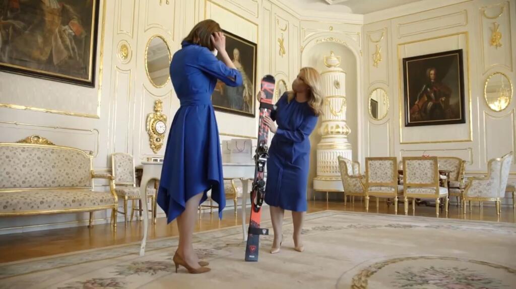 Čaputová prijala Vlhovú na konci marca potom, ako sa stala víťazkou celkového poradia Svetového pohára. Lyžiarka prekvapila prezidentku lyžami, ktoré jej podarovala.