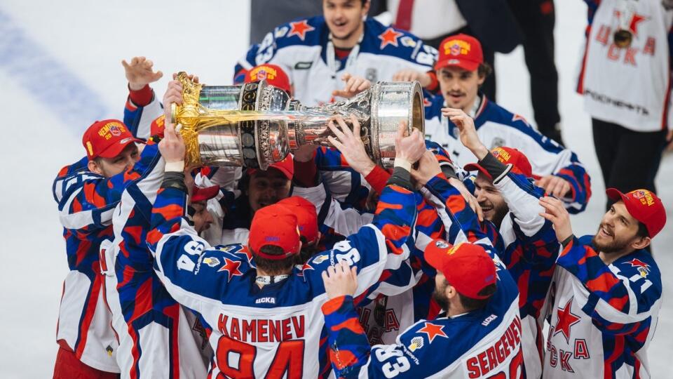 Hráči CSKA Moskva sa stali majstrami KHL v tejto sezóne.