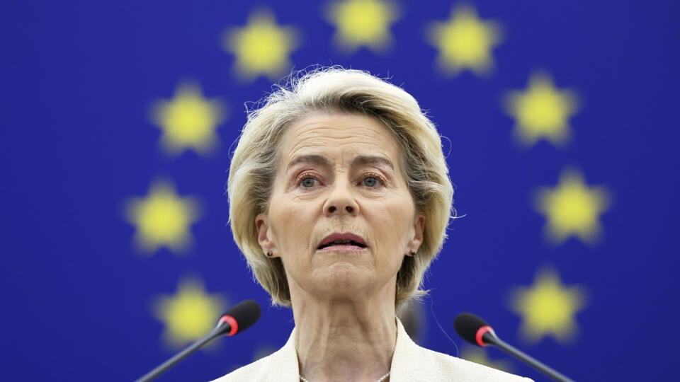 WA 41 Štrasburg - Šéfka Európskej komisie (EK) Ursula von der Leyenová vystupuje s príhovorom o podpore EÚ na mier na Ukrajine v Európskom parlamente v Štrasburgu v stredu 7. mája 2025. Druhá svetová vojna bola doteraz najväčším a najkrvavejším ozbrojeným konfliktom v dejinách ľudstva. V Európe sa skončila podpísaním bezpodmienečnej kapitulácie Nemecka 8. mája 1945, avšak jej definitívny koniec nastal až 2. septembra 1945 podpísaním bezpodmienečnej kapitulácie Japonska. FOTO TASR/AP
European Co