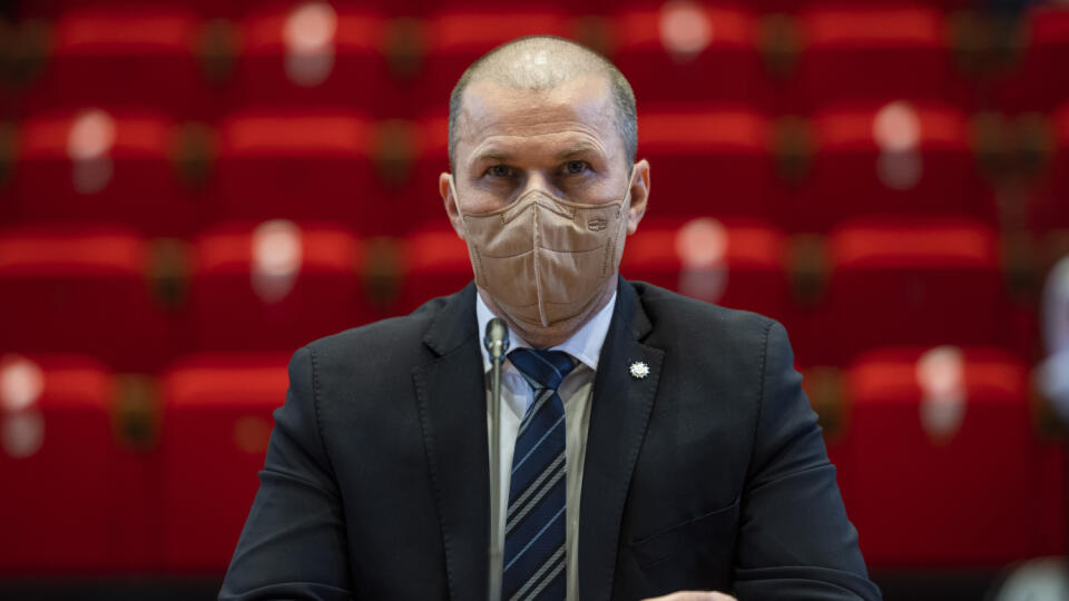 Na snímke kandidát a dočasný prezident Policajného zboru SR Peter Kovařík počas vypočutia kandidátov na funkciu prezidenta Policajného zboru SR na schôdzi Výboru NR SR pre obranu a bezpečnosť v Bratislave 25. januára 2021. FOTO TASR - Jaroslav Novák