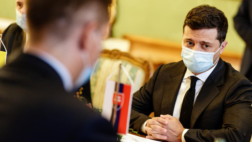 Na pozvanie prezidentky SR Zuzany Čaputovej pricestoval vo štvrtok 24. septembra 2020 na oficiálnu návštevu Slovenska ukrajinský prezident Volodymyr Zelenskyj.