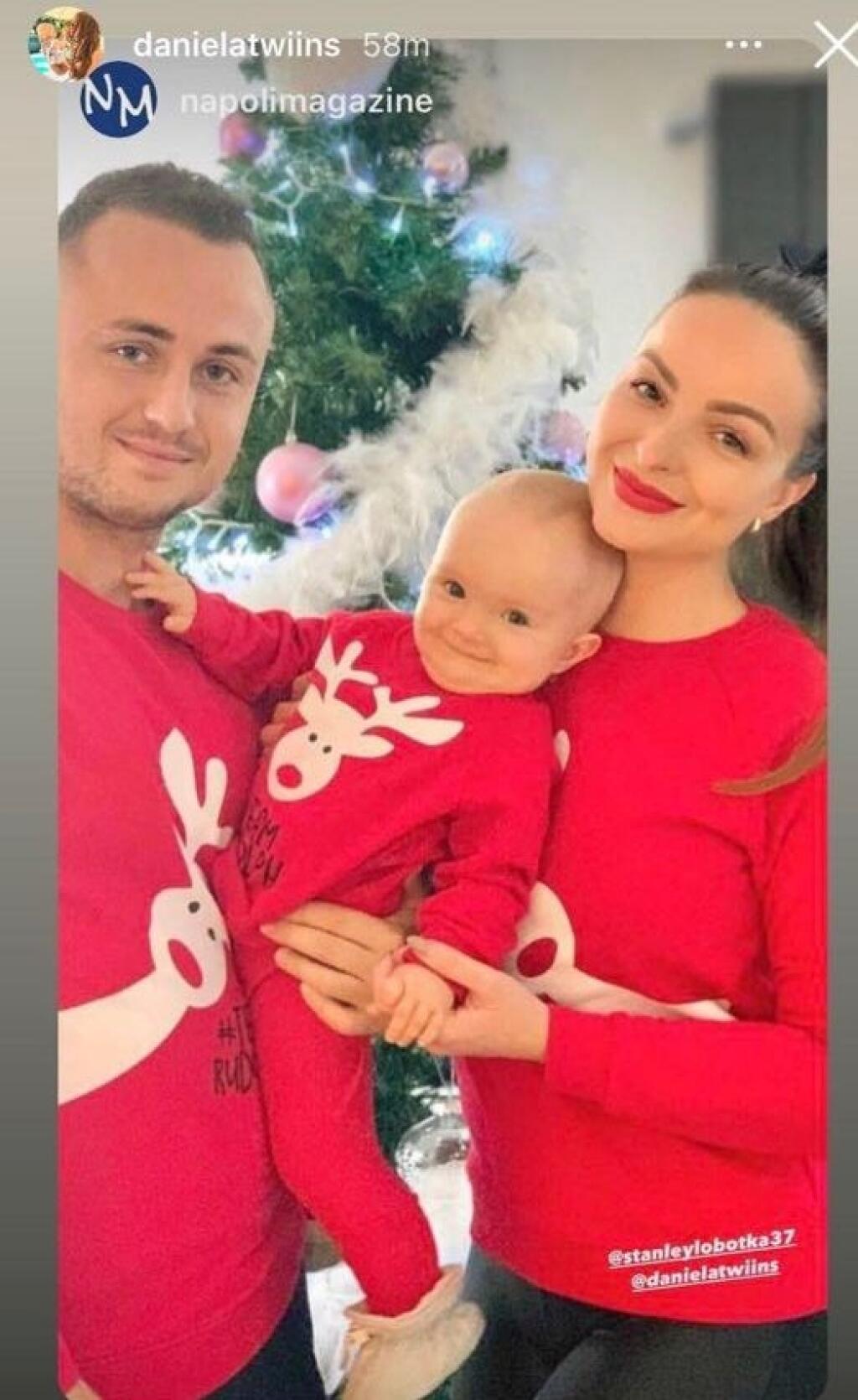 Daniela Nízlová so snúbencom Stanom Lobotkom a dcérkou Lindou.