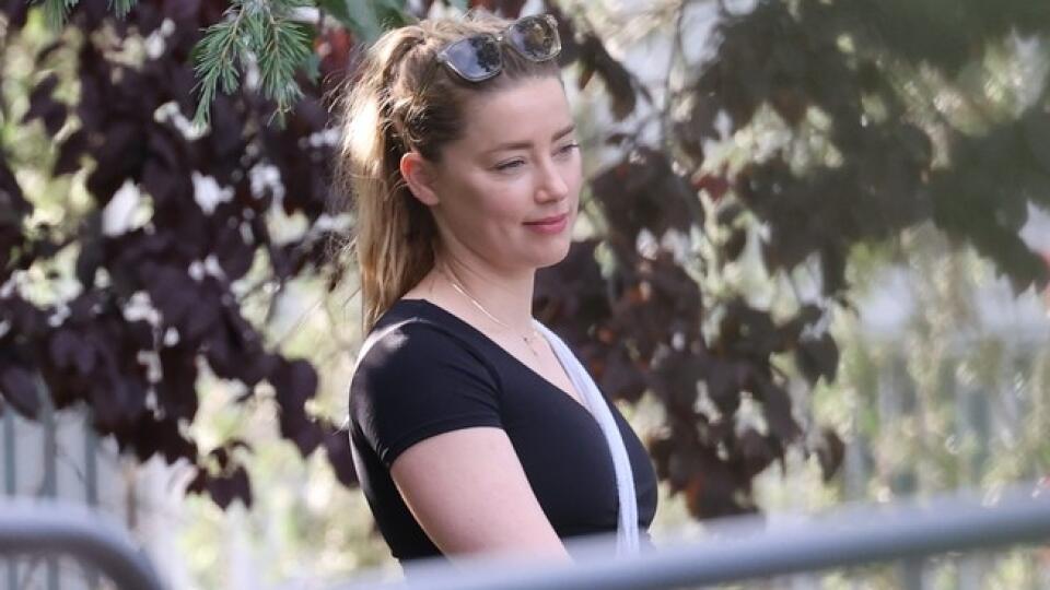 AMBER HEARD NEW LIFE IN MADRID