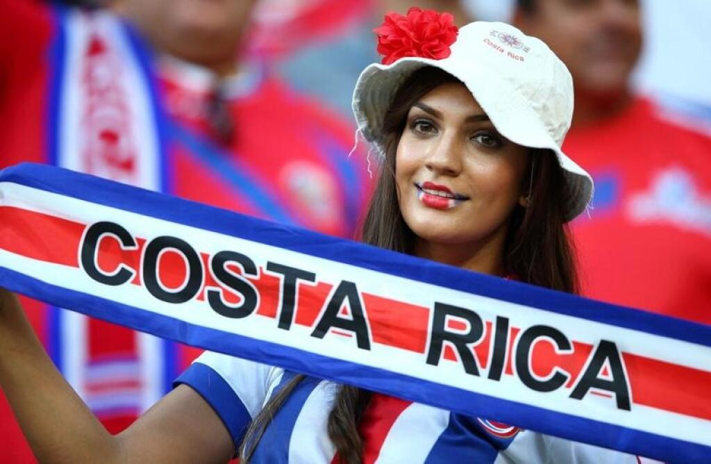 FOTO Najsexi fanúšičky na MS vo futbale: Po góloch ukazujú svoje krivky