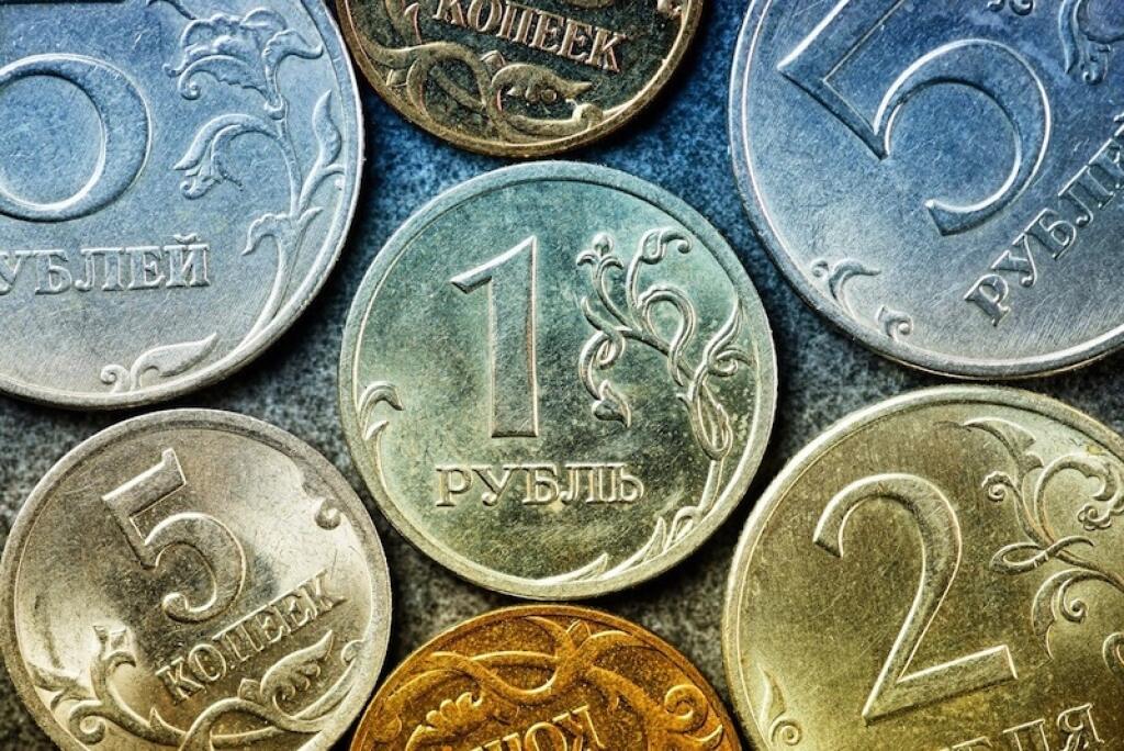 Russische Rubel und Kopeken, Russian ruble coins, Image: 213368735, License: Rights-managed, Restrictions: , Model Release: no, Credit line: Profimedia, Face To Face A