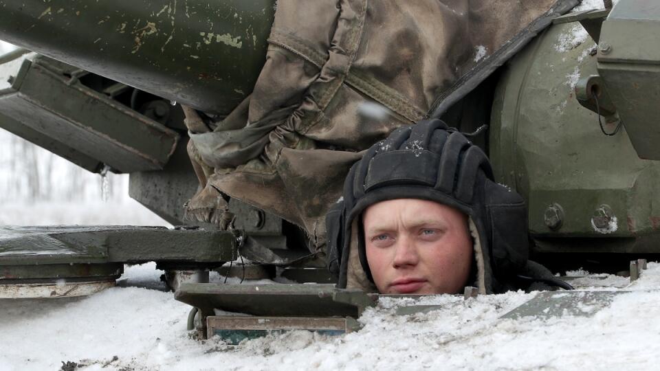 Motorized rifle troops hold drills in Russian Southern Military District