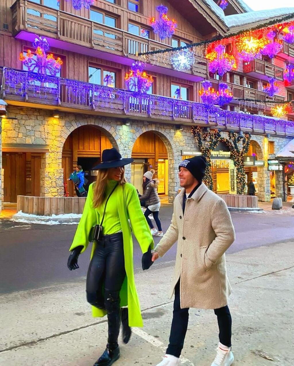 Carolina Miarelli a Arthur Melo si radi užívajú spoločné chvíle a zdá sa, že si veľmi rozumejú. Sú zamilovaní až po uši.